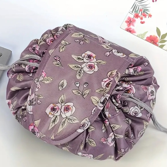 Drawstring cosmetic bag, NEW — choose design - Picture 4 of 8